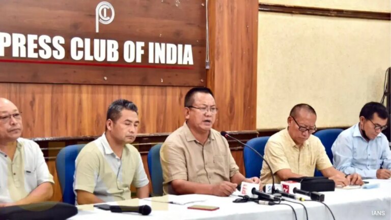 कुकी संस्था द्वारा 6 नागा बंधकों की हत्या के लिए माफी मांगने के बाद मणिपुर के नागरिक समूहों ने कार्रवाई की मांग की है