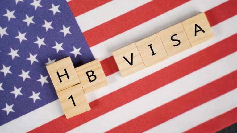 ट्रंप की H-1B फीस क्यों रोकी गई?
