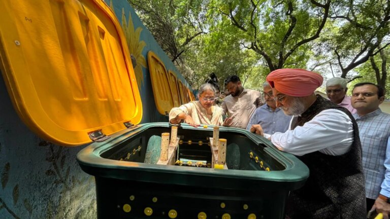 दिल्ली कॉलोनी कचरे को लैंडफिल से दूर रखती है, 'शून्य-अपशिष्ट' मॉडल के साथ आगे बढ़ती है
