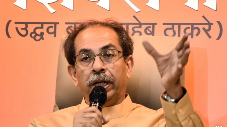 नेतृत्व की कमी, चुनावी समर्थन: सूत्र बताते हैं कि उद्धव सेना के सांसद बाहर क्यों जाना चाहते हैं