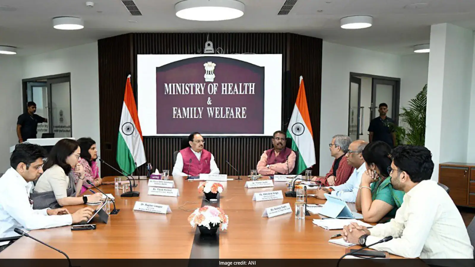 संसदीय पैनल के सदस्यों ने सुझाव दिया, “नीट यूजी को साल में कई बार आयोजित किया जाना चाहिए।”