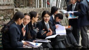 सीबीएसई ने तीन भाषा नीति पर दिशानिर्देश जारी किए: बोर्ड परीक्षा नियम, छूट, भारतीय भाषा योजना