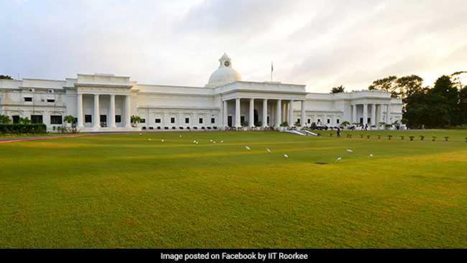 आईआईटी रूड़की ने छात्रों को “राजनीतिक आंदोलन” के खिलाफ चेतावनी दी है। फिर एक स्पष्टीकरण