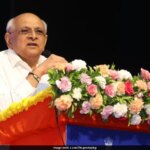 गुजरात सरकार ने 80,000 से अधिक स्कूल छोड़ने वालों को फिर से नामांकित करने के लिए एक अभियान चलाया