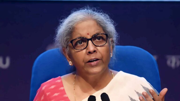 छात्र कह रहे हैं 'पहले मुझे नुकसान हुआ, फिर मुझे फायदा हुआ': लीक पर एन सीतारमण