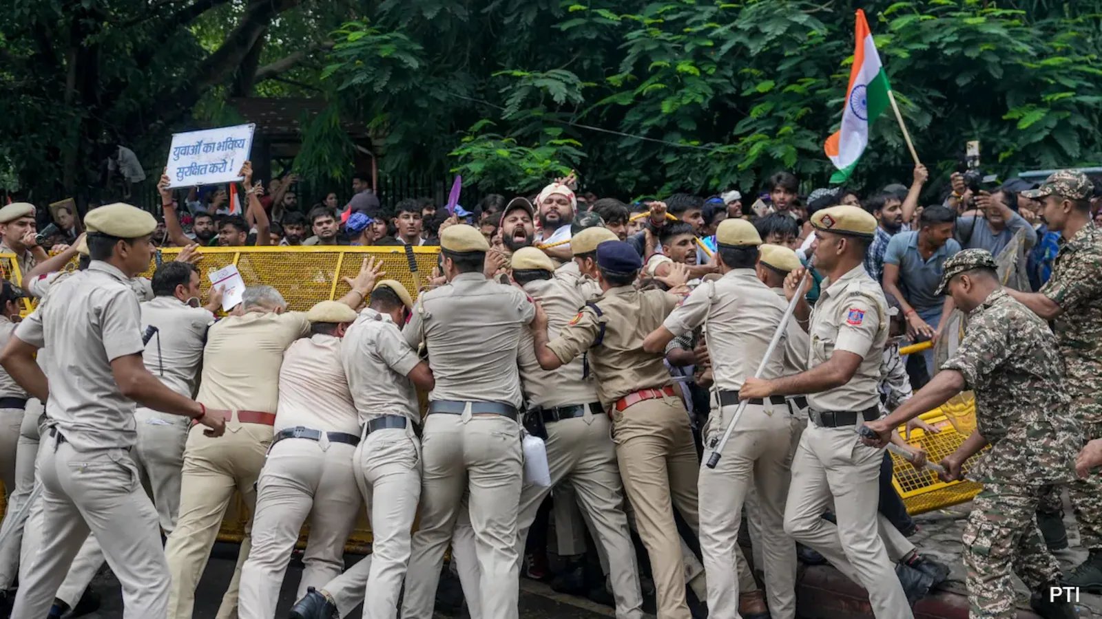 “जिम्मेदारी तय किए बिना जांच निरर्थक”: सीजेपी मार्च हिंसा पर सुप्रीम कोर्ट