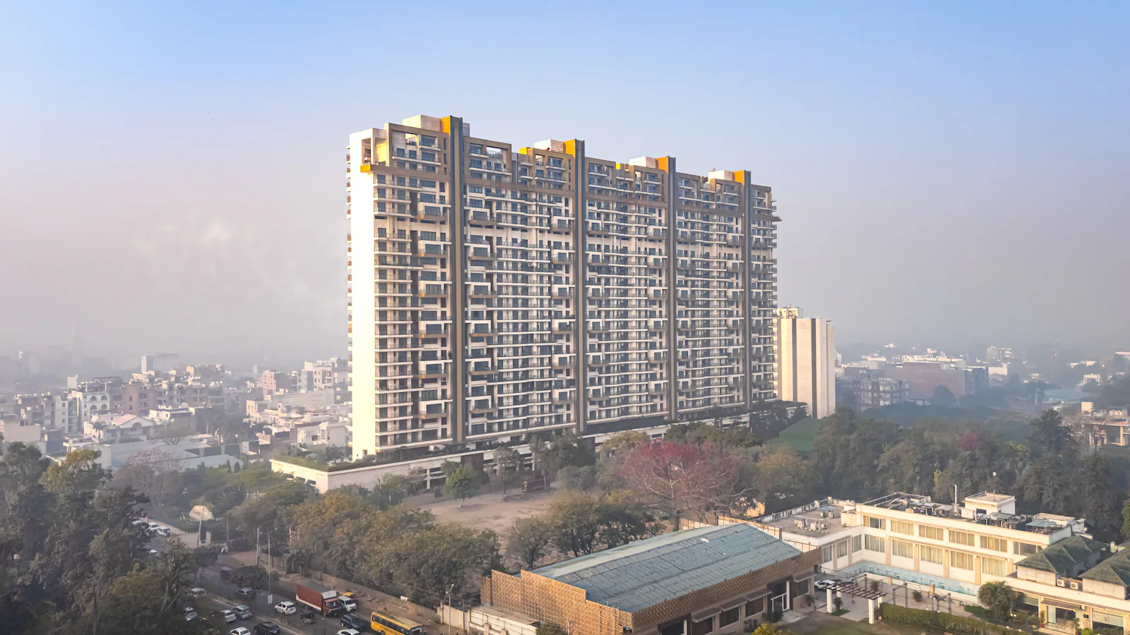 दिल्ली की नई नीति उच्च अधिकारियों के लिए मार्ग प्रशस्त करती है। आर्किटेक्ट्स एक बड़े जोखिम को चिन्हित करते हैं