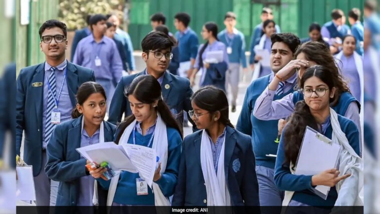दिल्ली स्कूल में प्रवेश छूट गया? 10वीं, 12वीं कक्षा के छात्रों के लिए यह एक और अवसर है