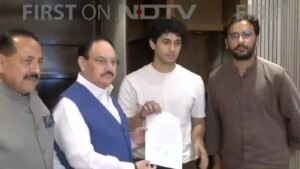 "धर्मिंदर प्रधान को पद छोड़ना चाहिए": सीजेपी के रूप में अभिजीत दीपके, केंद्र ने की बातचीत