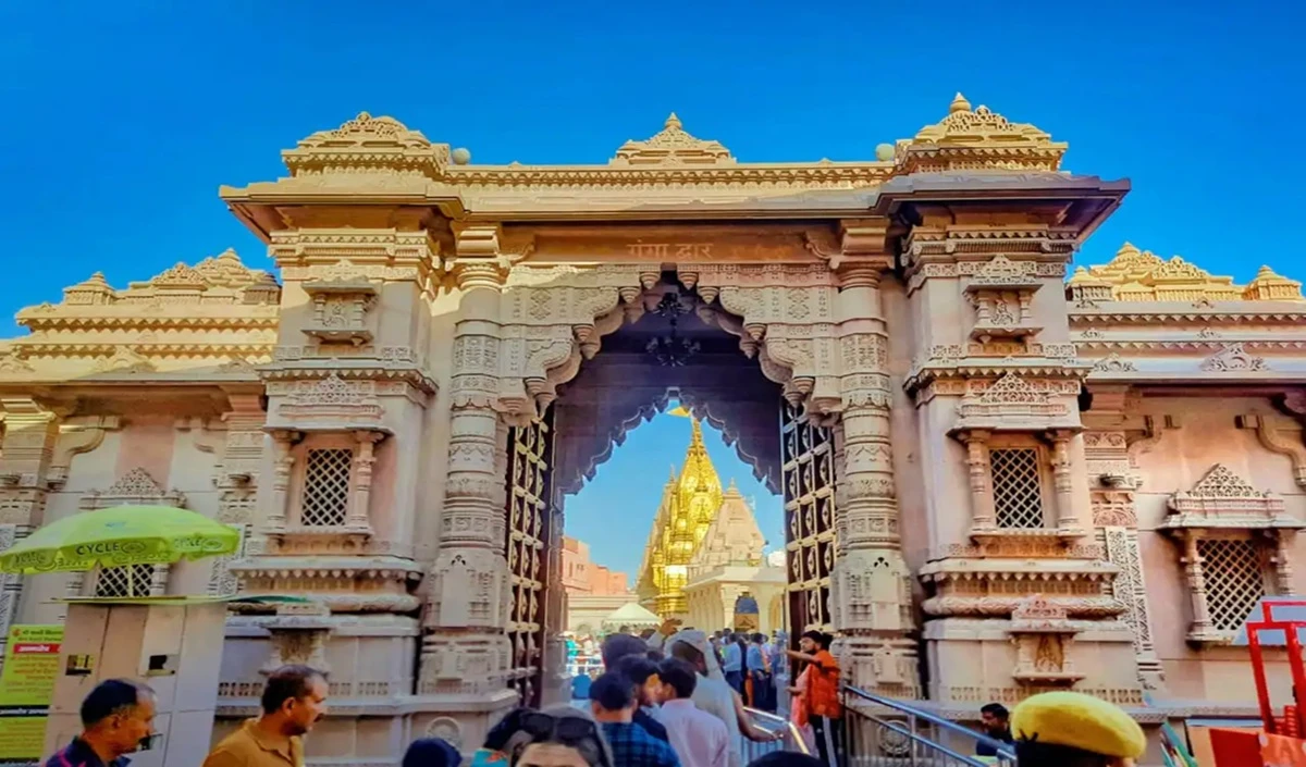 बैद्यनाथ धाम से लेकर मेहंदीपुर बालाजी तक ये 7 पवित्र स्थान शारीरिक रोगों के इलाज और आध्यात्मिक शांति के लिए प्रसिद्ध हैं।