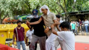 भूख हड़ताल के 19वें दिन हाई कोर्ट ने कहा, सरकारी डॉक्टर सोनम वांगचुक की निगरानी करेंगे