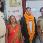 मां ने 20 साल तक धोई पुलिस की वर्दी, बेटा BPSC क्लियर कर बना राजस्व अधिकारी!