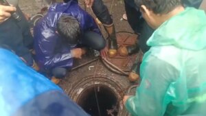 मुंबई में बारिश के दौरान मैनहोल में गिरने से एक व्यक्ति लापता, बचाव अभियान जारी