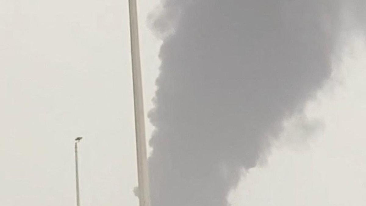 यमन शहर पर हमले के जवाब में हाउथिस ने सऊदी अरब पर मिसाइलें, ड्रोन दागे