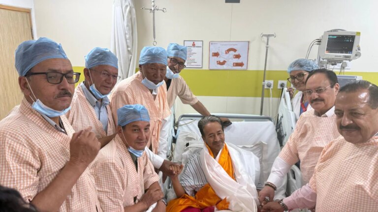 "लंबी बात": सोनम वांगचुक ने 26 दिनों के बाद भूख हड़ताल ख़त्म की