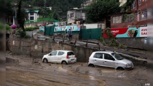 हिमाचल प्रदेश में मध्यम बारिश से 3 की मौत, 49 सड़कें बंद