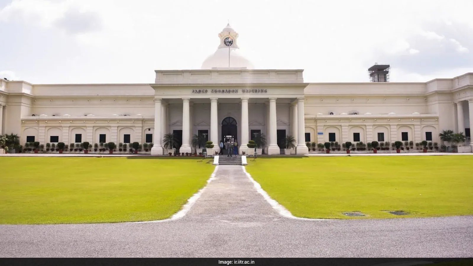 आईआईटी रूड़की ने वसंत 2026-27 सेमेस्टर के लिए पीएचडी प्रवेश शुरू किए, विवरण देखें