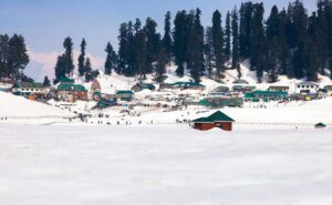 कश्मीर में करोड़ों की जमीन की धोखाधड़ी का खुलासा, अलग-अलग खरीददारों को बेचा गया एक ही प्लॉट!