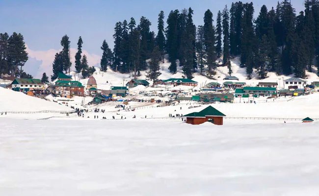 कश्मीर में करोड़ों की जमीन की धोखाधड़ी का खुलासा, अलग-अलग खरीददारों को बेचा गया एक ही प्लॉट!