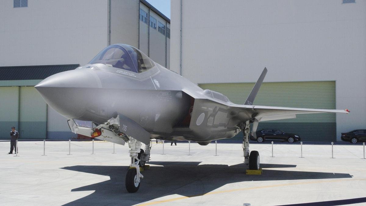 चीन द्वारा F-35 स्टील्थ फाइटर जेट के हिस्से मिलने के बाद पेंटागन इसकी जांच कर रहा है