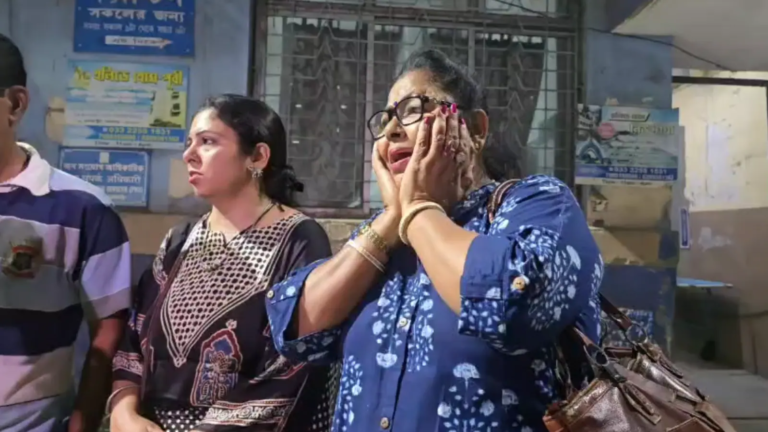 अंधेरा, भीड़, और एक घोषणा: हम कोलकाता भगदड़ के बारे में क्या जानते हैं