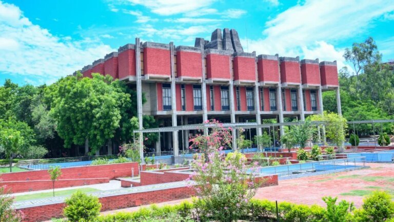 आईआईटी कानपुर ने यूथ चैलेंज 2027 के लिए स्टार्टअप संस्थापकों, पेशेवरों को आमंत्रित किया है