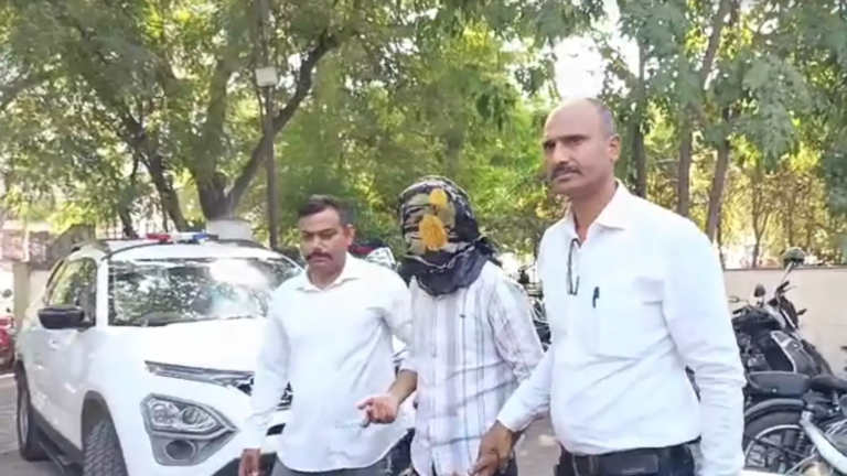 कमजोर महिलाएं, अमीर पुरुष, डेटिंग ऐप्स: सेक्सटॉर्शन रैकेट से आदमी को करोड़ों मिलते हैं