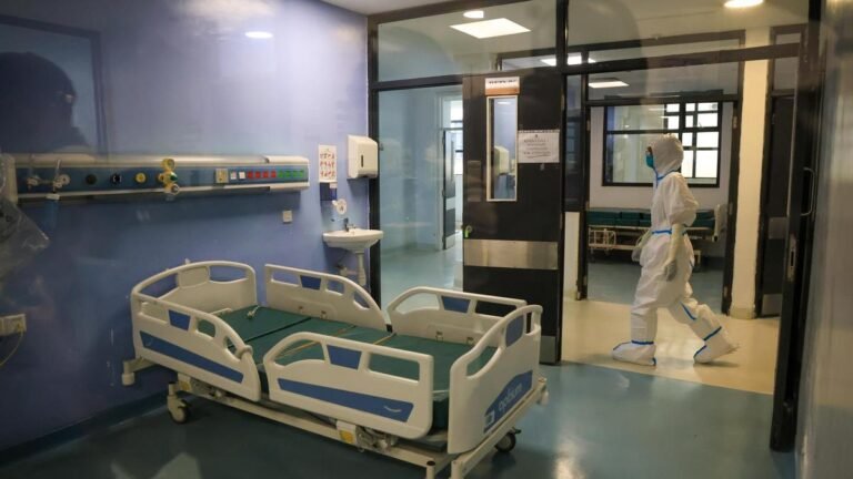 केन्या ने इबोला से दूसरे मरीज की मौत की घोषणा की, जो पहले मरीज का करीबी रिश्तेदार था