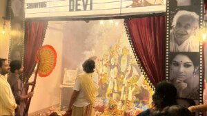 कोलकाता से दूर, दिल्ली का एक घर दुर्गा पूजा की भावना को जीवित रखता है