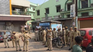 गुजरात के सोनगढ़ में एक सोशल मीडिया पोस्ट की वजह से नवरात्रि के दौरान हिंसा भड़क गई
