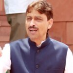 जामिया मिलिया इस्लामिया छात्र संघ चुनाव की मांग को लेकर प्रदर्शन के दौरान एक कांग्रेस सांसद को हिरासत में लिया गया
