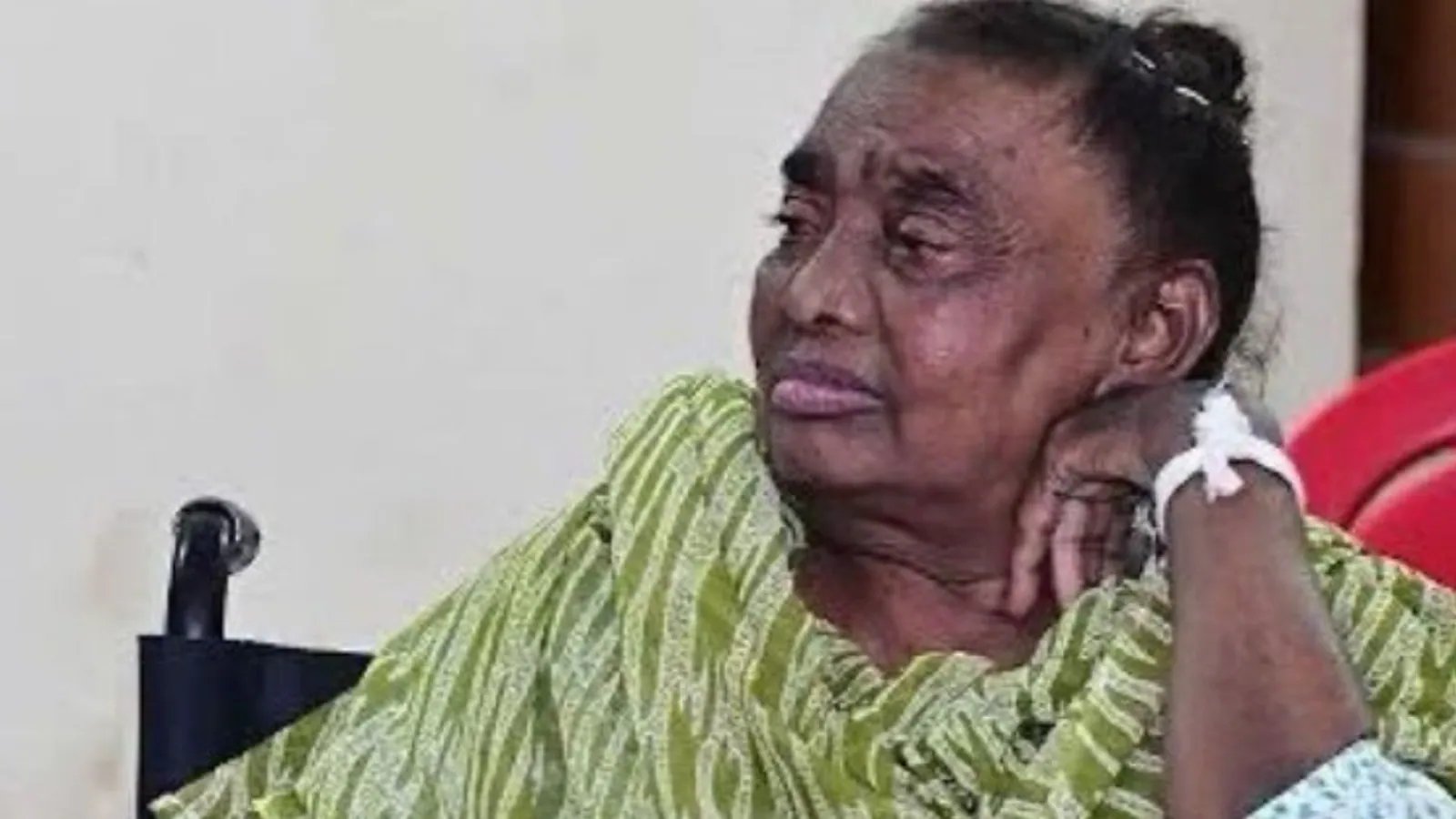 झारखंड के मुख्यमंत्री हेमंत सोरेन की मां रूपी सोरेन का 80 साल की उम्र में निधन हो गया है.