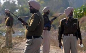 पंजाब पुलिस पर हमला करने वाले गैंग के पीछे के पाकिस्तानी हैंडलर ने भागते वक्त आरोपियों को गोली मार दी