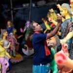 बांग्लादेश ने भारी सुरक्षा के बीच मनाई दुर्गा पूजा; प्रधानमंत्री और राष्ट्रपति ने सांप्रदायिक सौहार्द पर जोर दिया