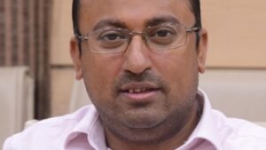 भारत में शेख हसीना की गतिविधियां बांग्लादेश के प्रधानमंत्री की यात्रा की योजना बनाने में 'बड़ी चुनौती': हुमायूं कोबीर
