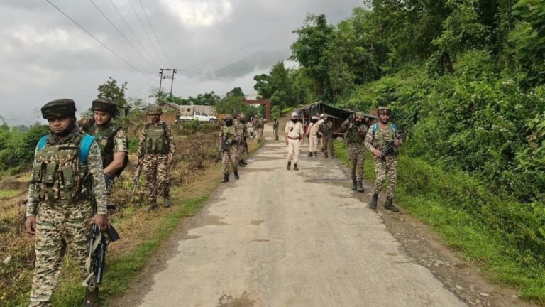 मणिपुर हिंसा के बाद 3 गिरफ्तार, 12 हथियार, विस्फोटक बरामद