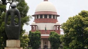 "मोबाइल को दीवार पर फेंकें": डिजिटल गिरफ्तारियां मुख्य न्यायाधीश को "चकित" करती हैं
