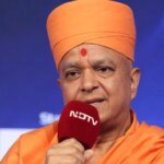 "वह मानवता के सार का प्रतिनिधित्व करते हैं": फ्लाईदुबई नायक समित मचार पर बीएपीएस भिक्षु