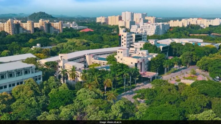 वेल्लोर इंस्टीट्यूट ऑफ टेक्नोलॉजी ने 2027 प्रवेश परीक्षा के लिए पंजीकरण शुरू किया, विवरण देखें