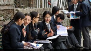 सीबीएसई ने इन विषयों को हटाते हुए 2026-27 के लिए कक्षा 9 के पाठ्यक्रम को संशोधित किया